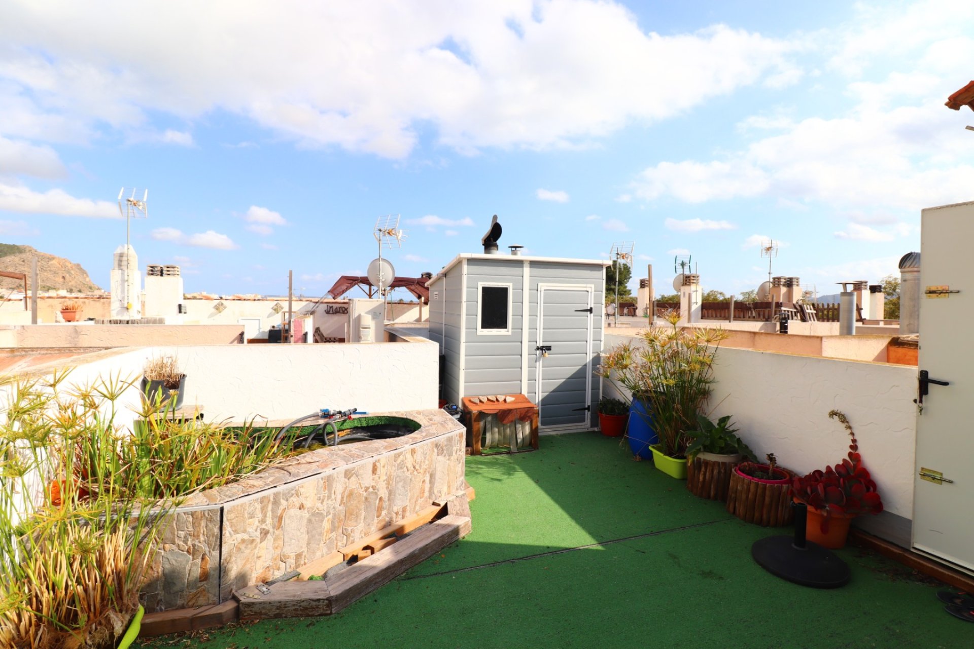 Resale - Townhouse -
Redovan - Redovan - Town
