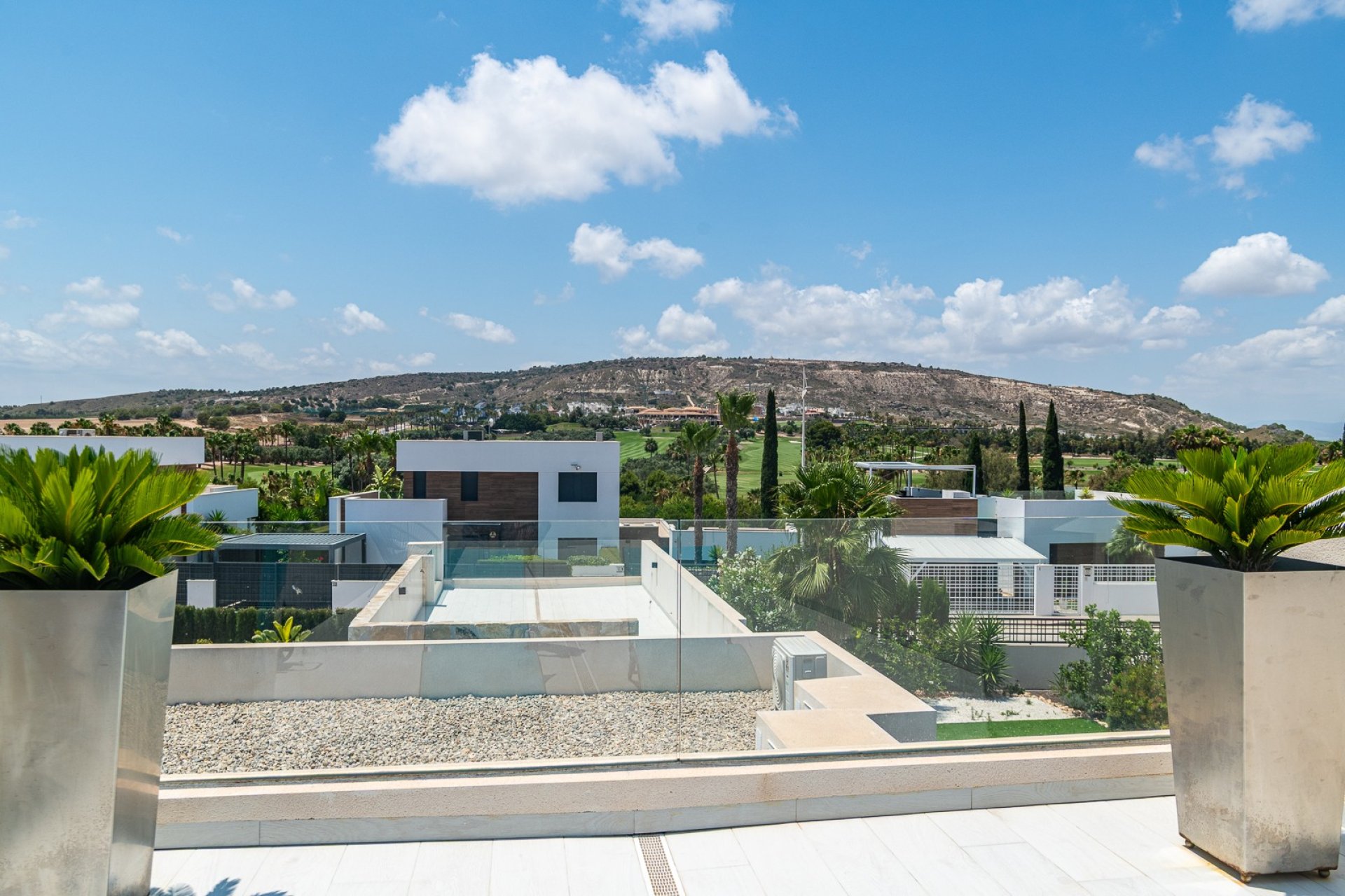 Resale - Villa -
Algorfa - La finca Golf