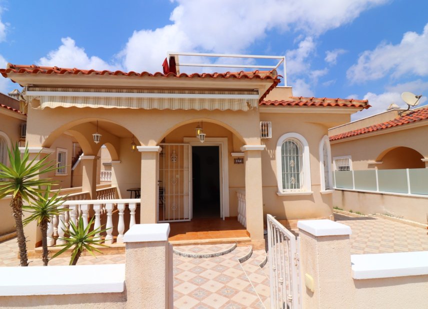 Resale - Villa -
Algorfa - Lo Crispin
