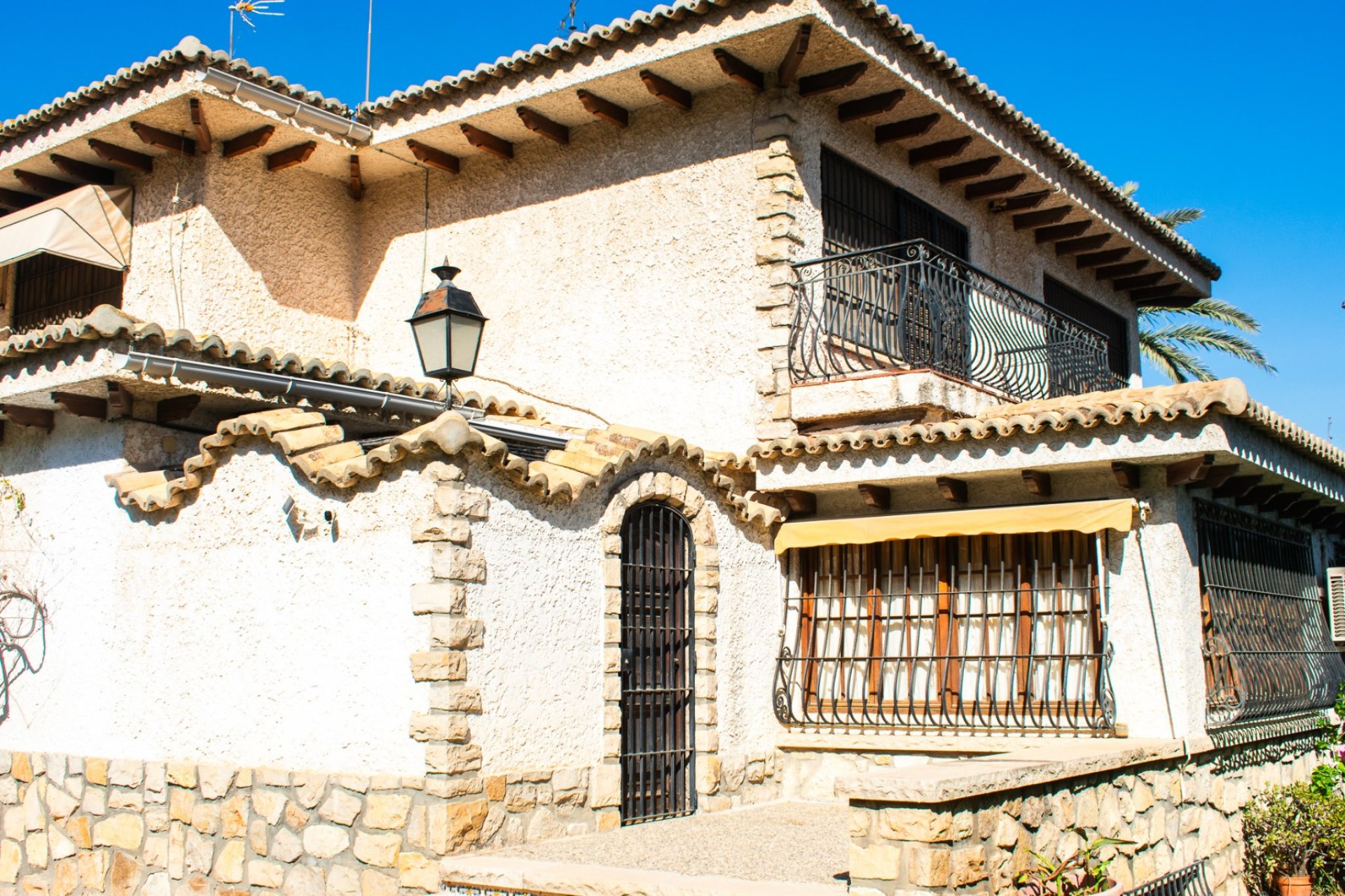 Resale - Villa -
Alicante - Albufereta