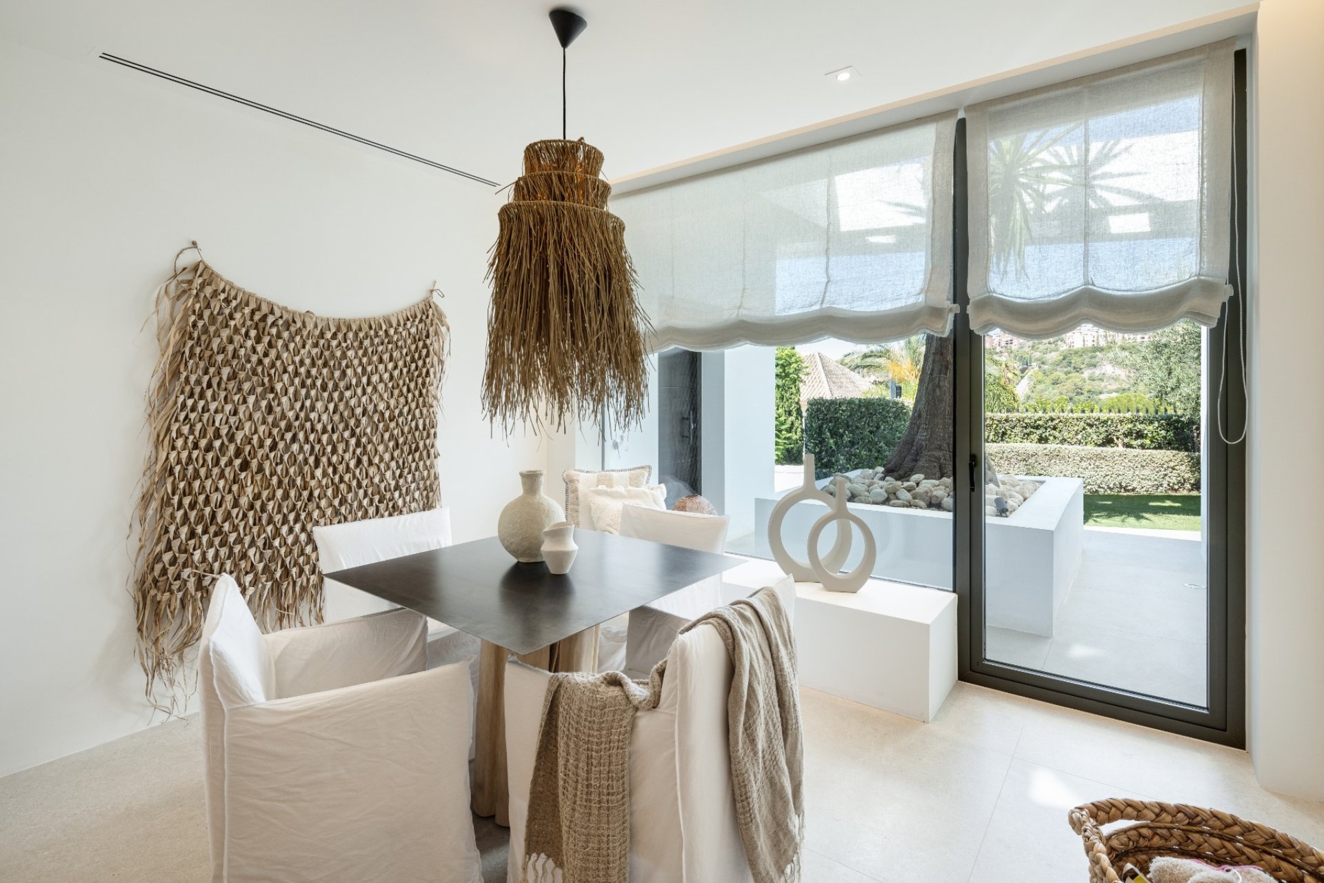 Resale - Villa -
Benahavis - La Quinta