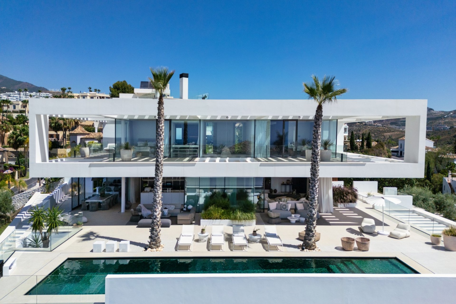 Resale - Villa -
Benahavis - La Quinta