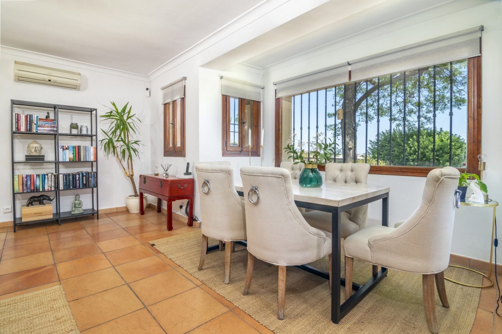 Resale - Villa -
Benahavis - La Quinta
