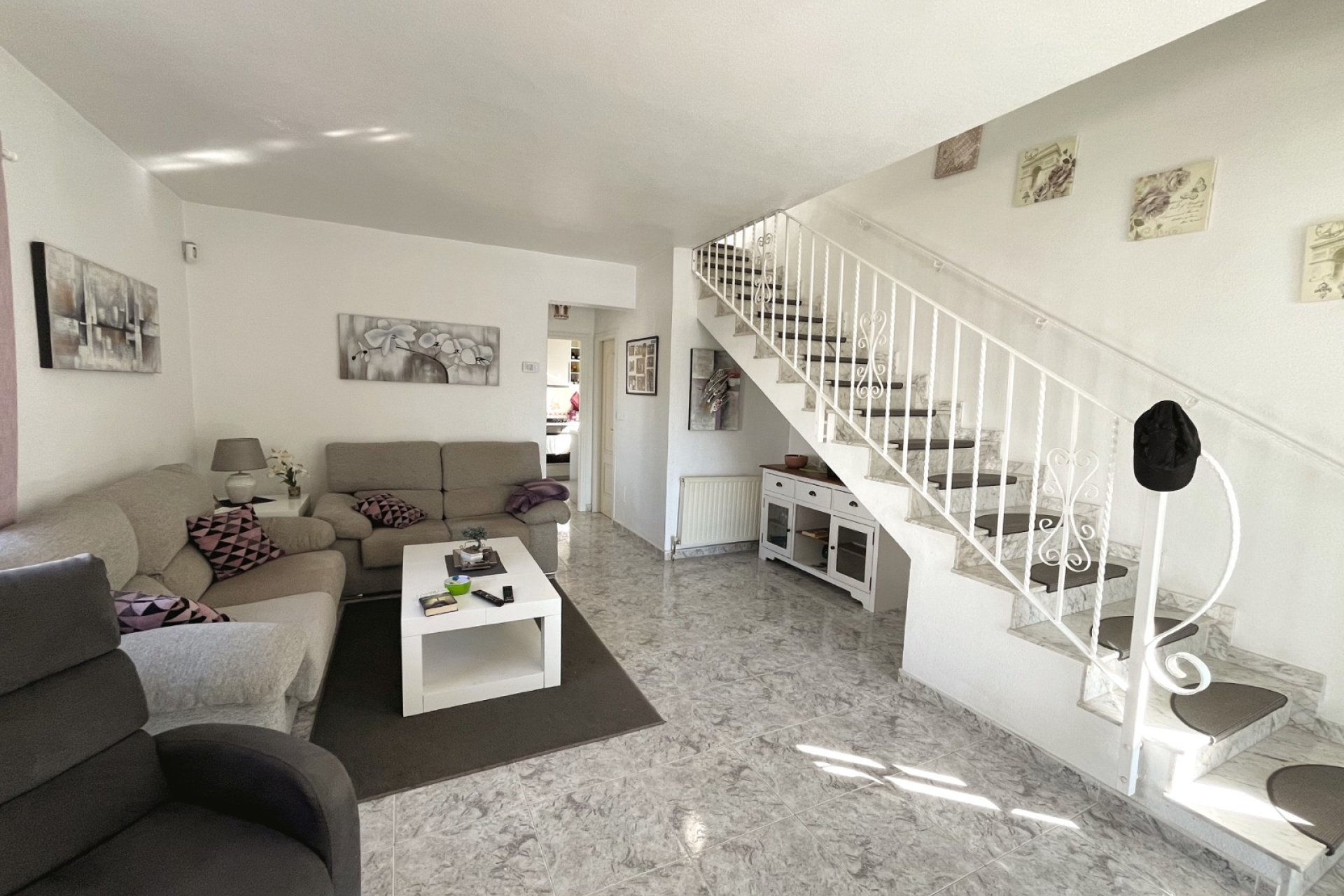 Resale - Villa -
Benijofar - Monte Azul