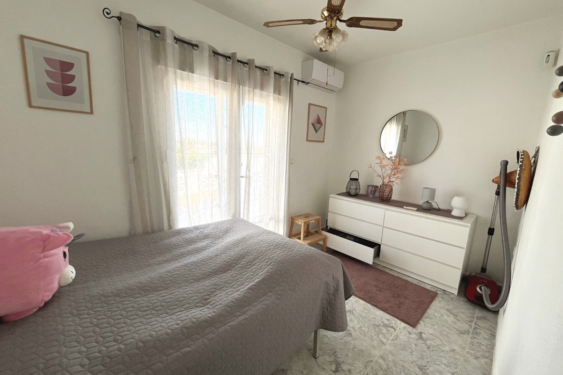 Resale - Villa -
Benijofar - Monte Azul
