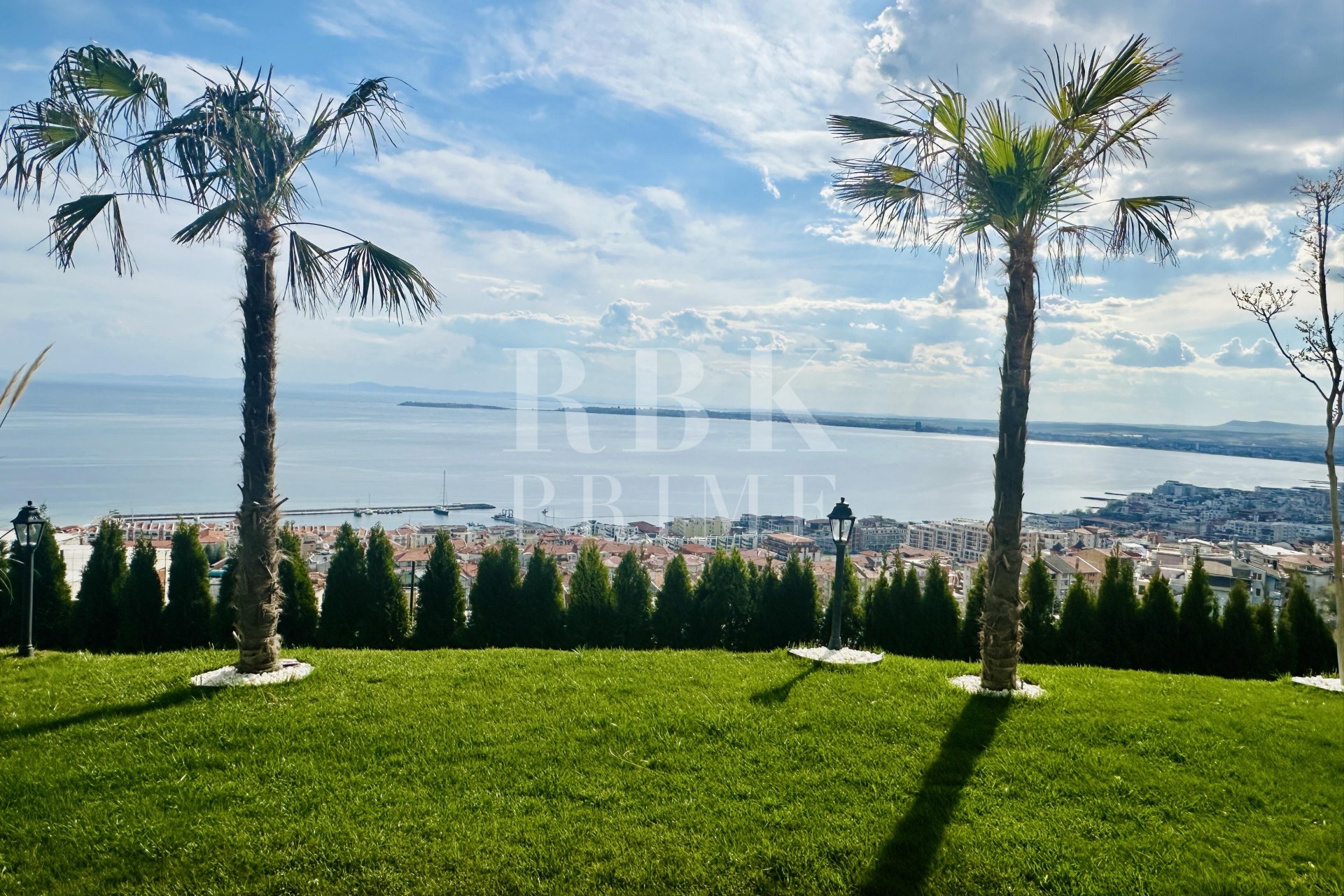 Resale - Villa -
Bulgaria - Sveti Vlas