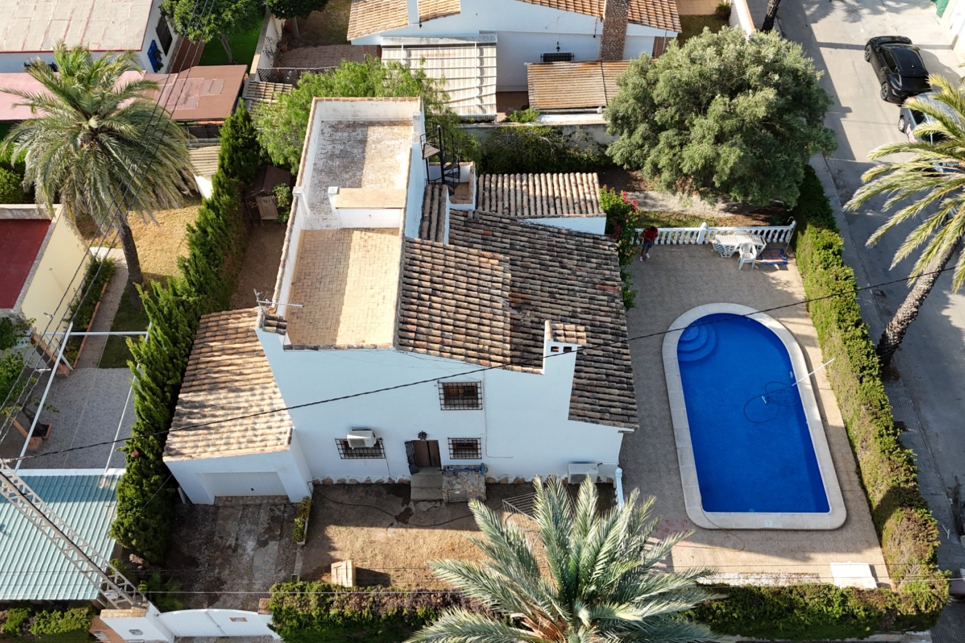 Resale - Villa -
Cabo Roig
