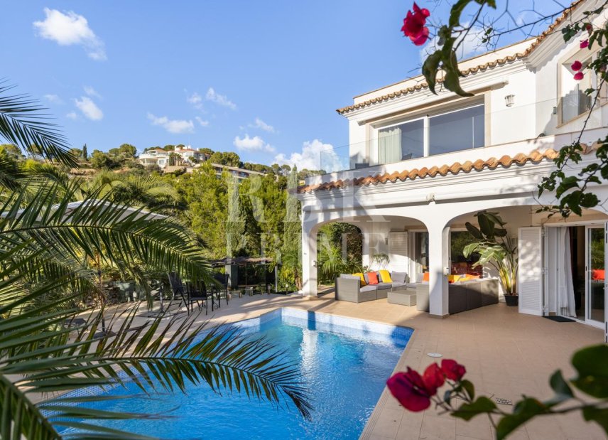 Resale - Villa -
Calvià - Costa de la Calma