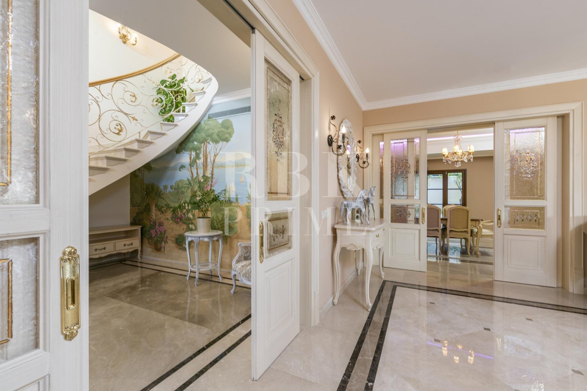 Resale - Villa -
Calvià - Peguera