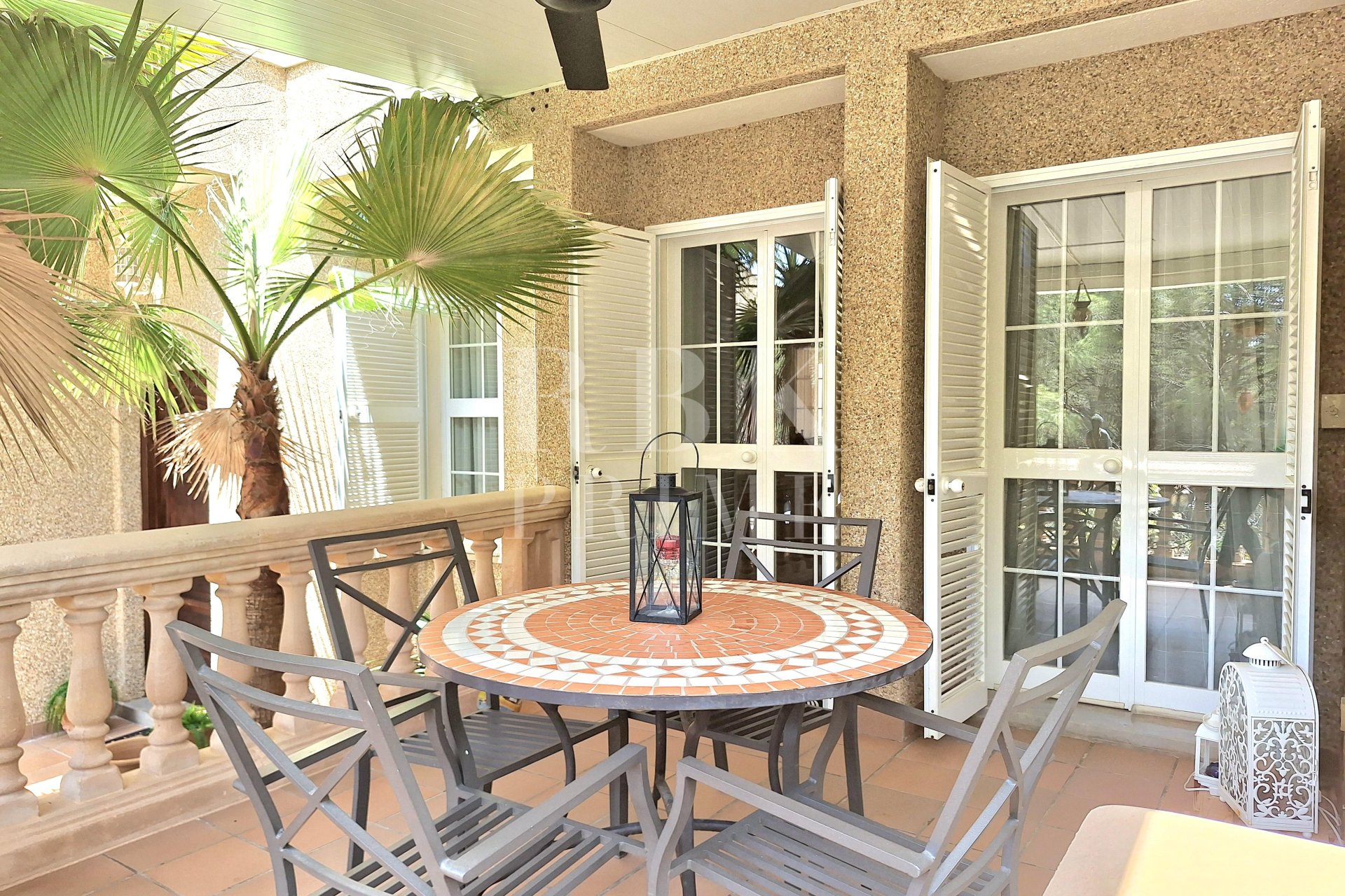 Resale - Villa -
Calvià - Peguera