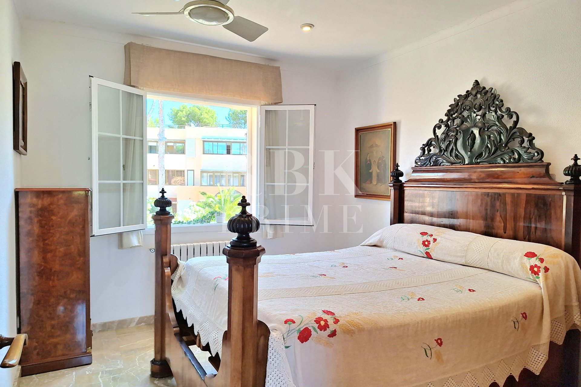 Resale - Villa -
Calvià - Peguera