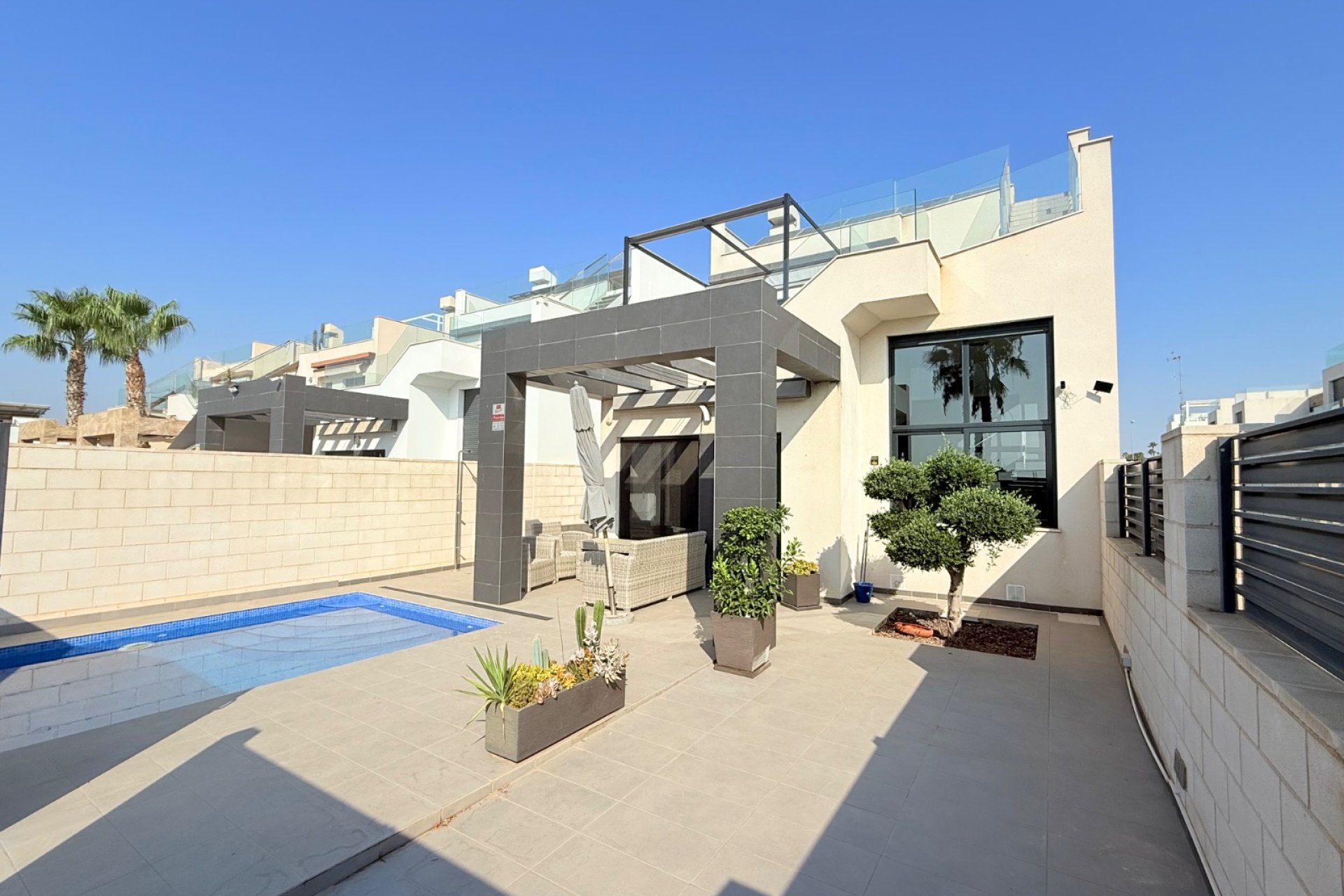 Resale - Villa -
Ciudad Quesada - Pueblo Bravo