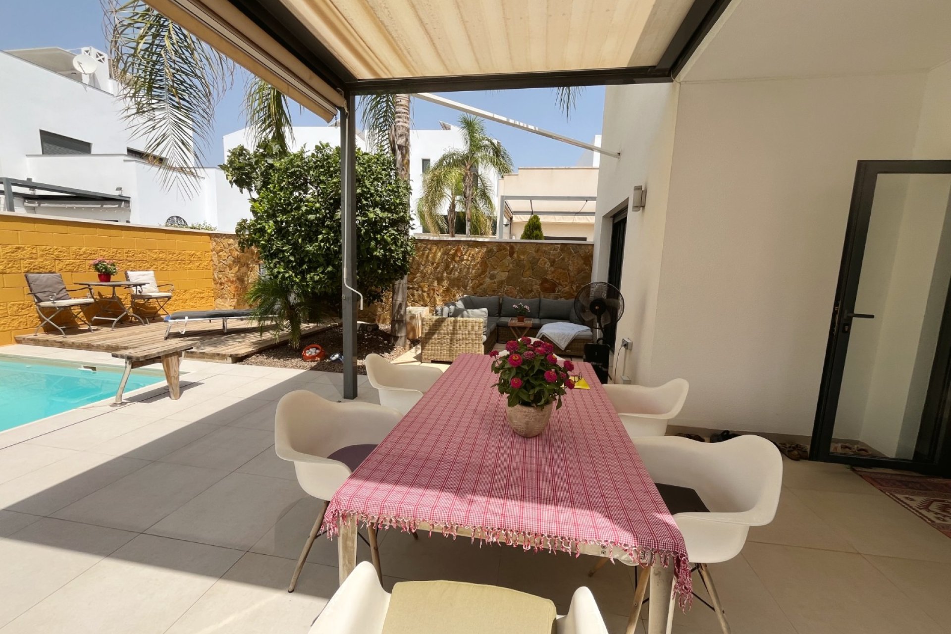 Resale - Villa -
Ciudad Quesada - Pueblo Bravo