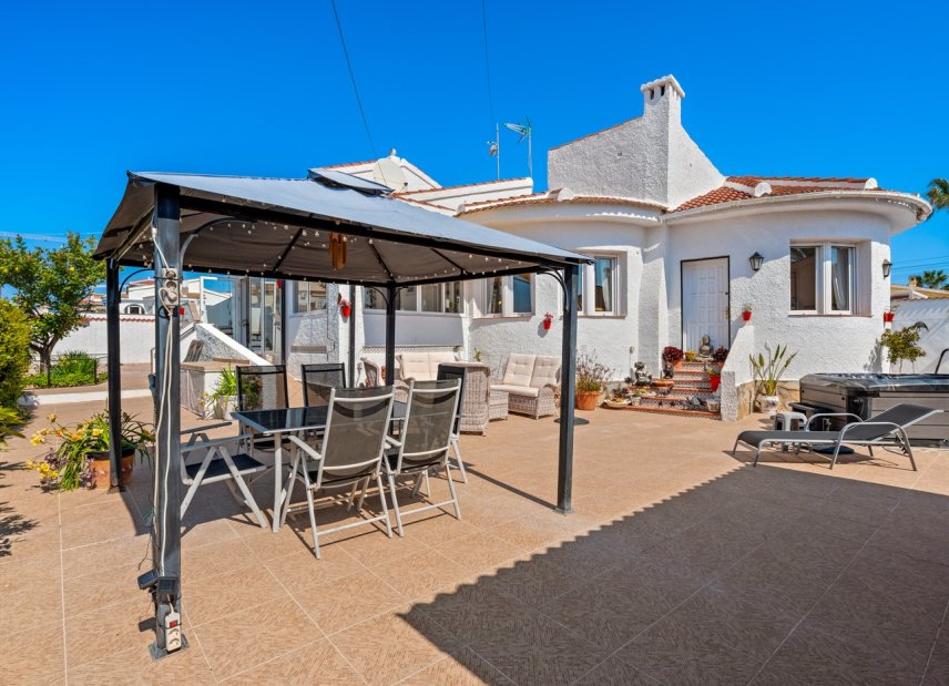 Resale - Villa -
Ciudad Quesada - Rojales