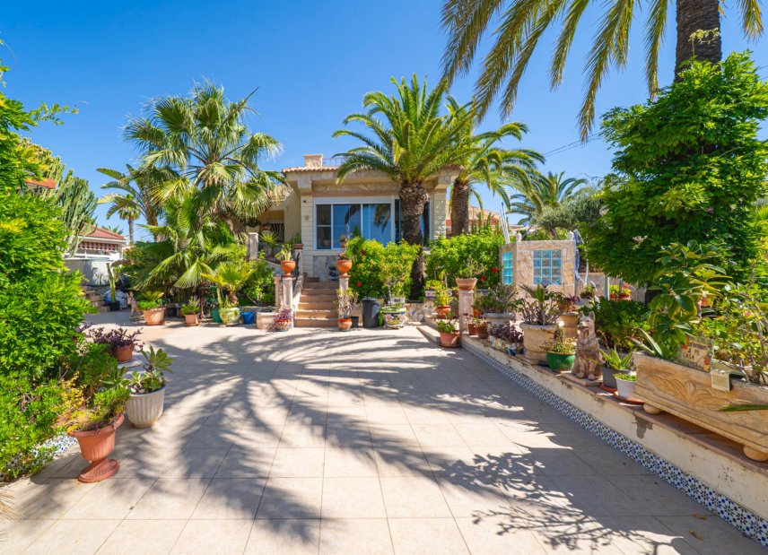 Resale - Villa -
Ciudad Quesada - Rojales
