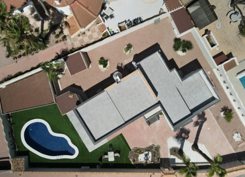 Resale - Villa -
Ciudad Quesada