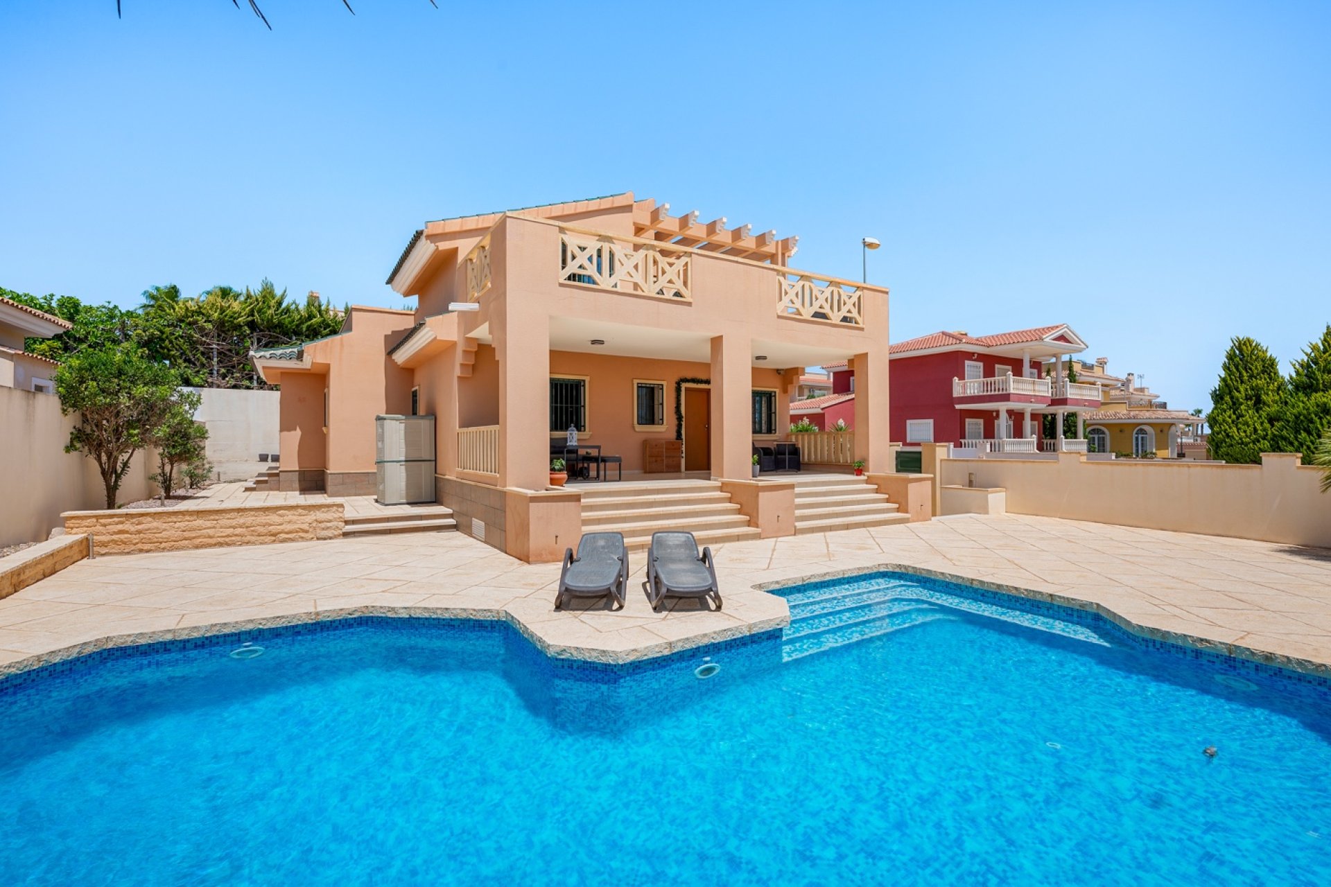 Resale - Villa -
Ciudad Quesada