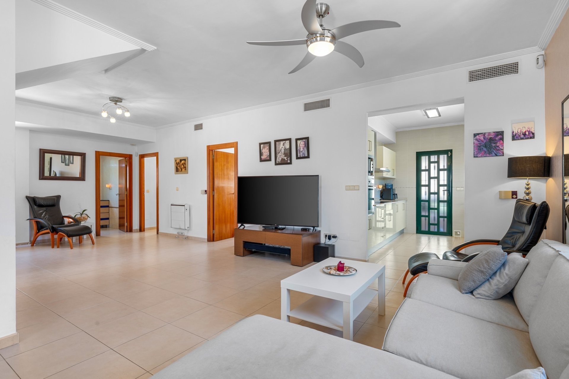 Resale - Villa -
Ciudad Quesada