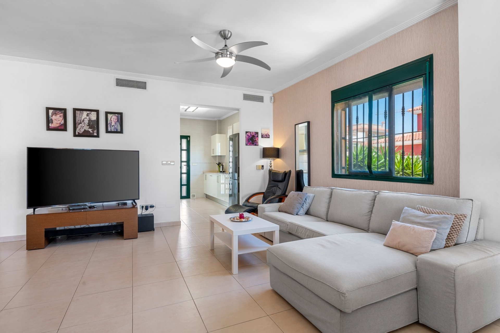 Resale - Villa -
Ciudad Quesada