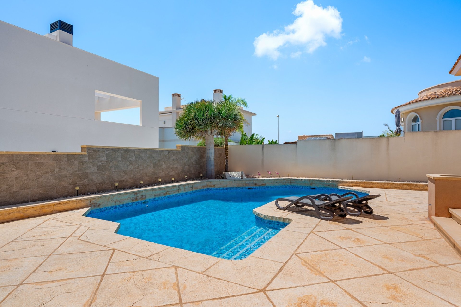 Resale - Villa -
Ciudad Quesada