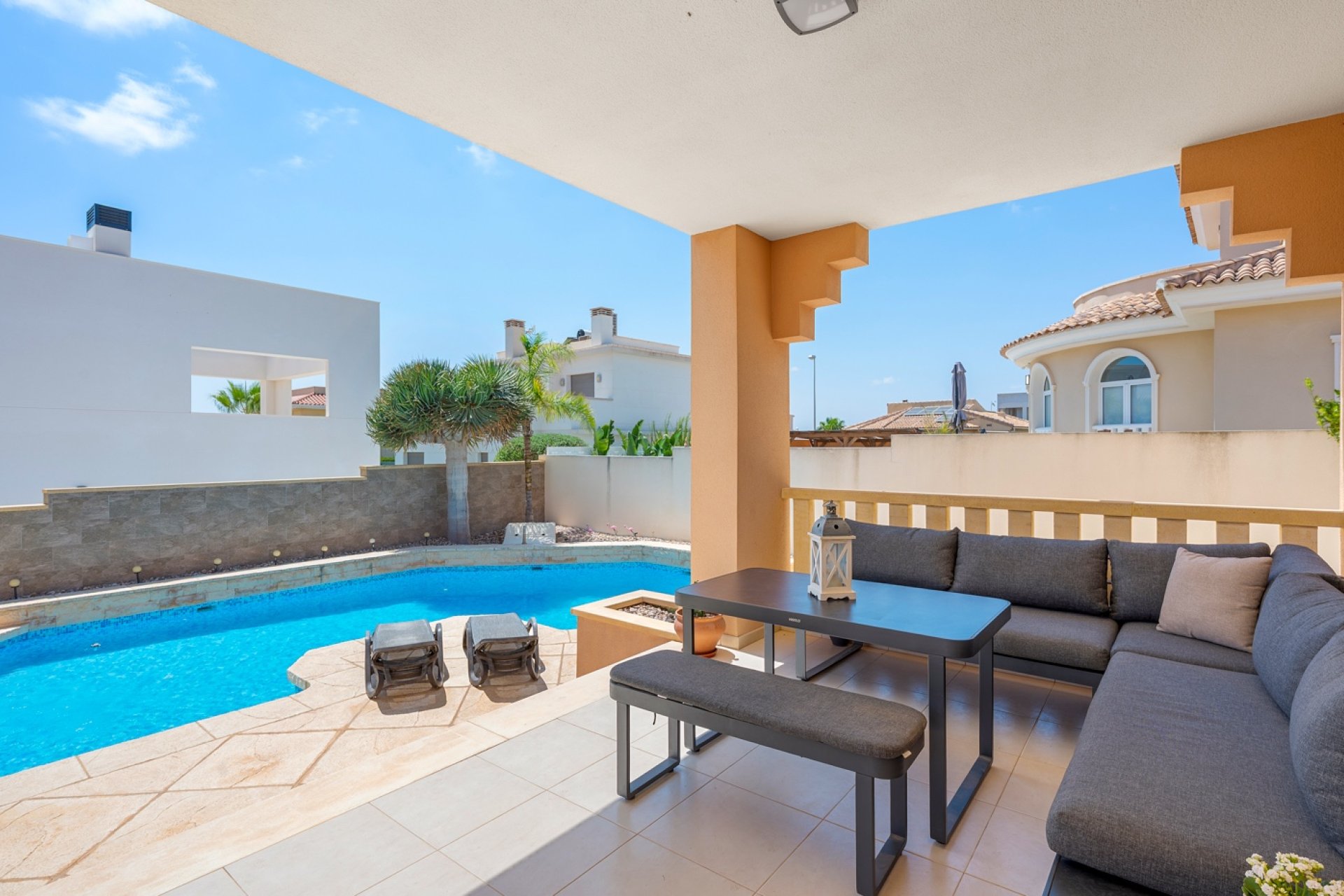 Resale - Villa -
Ciudad Quesada
