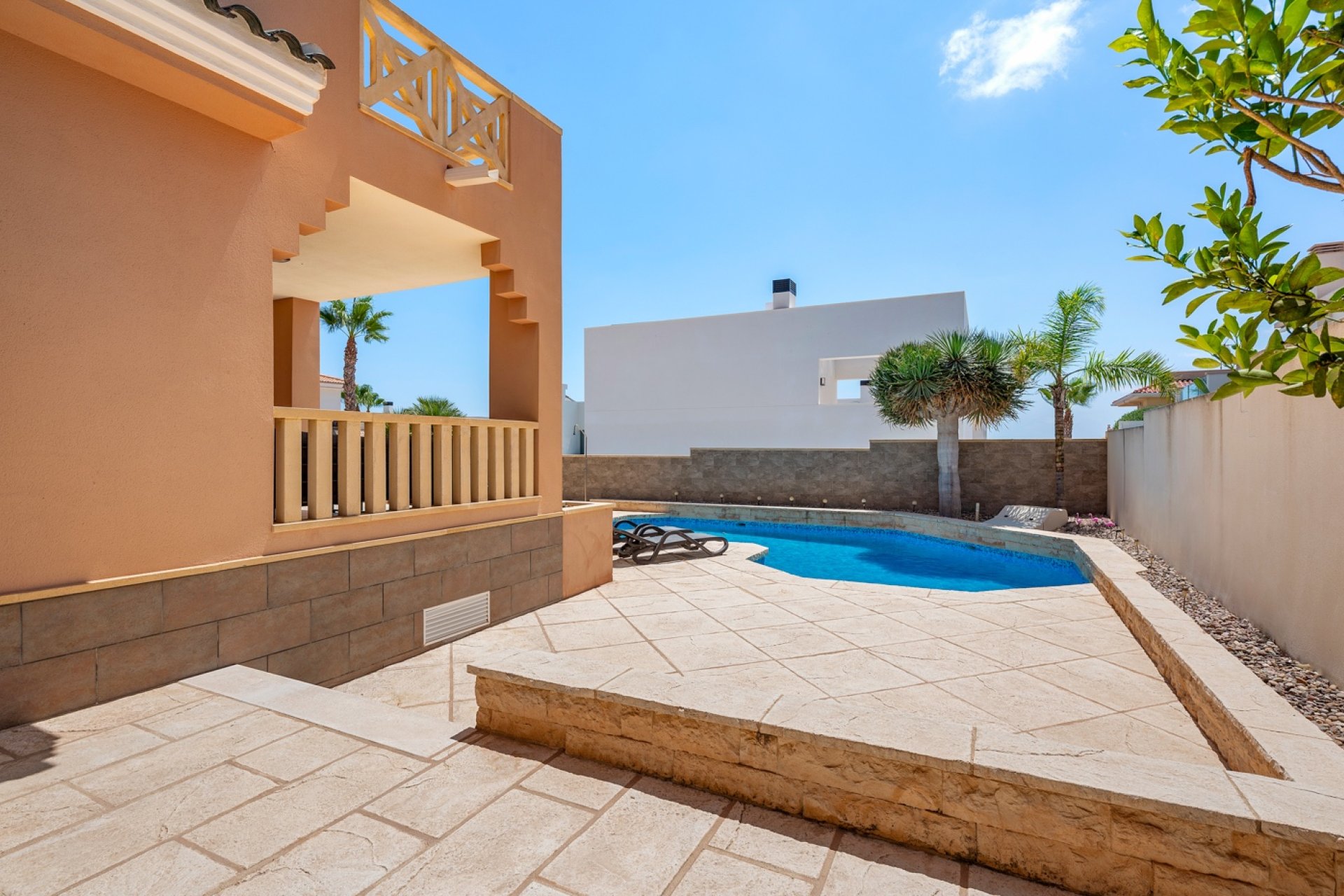Resale - Villa -
Ciudad Quesada