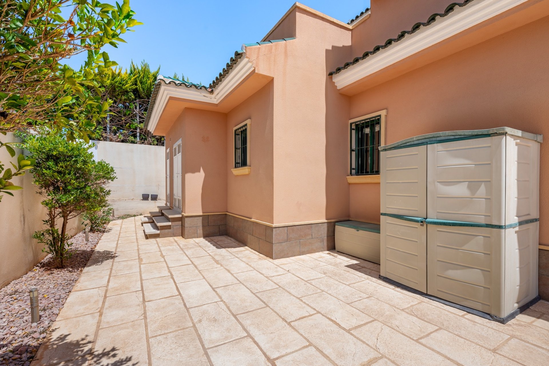 Resale - Villa -
Ciudad Quesada