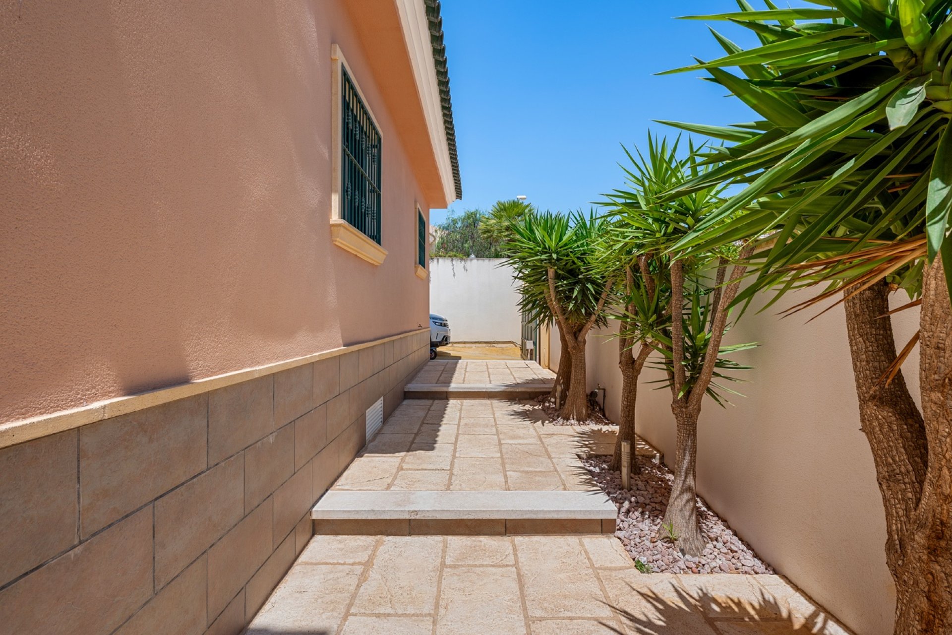 Resale - Villa -
Ciudad Quesada
