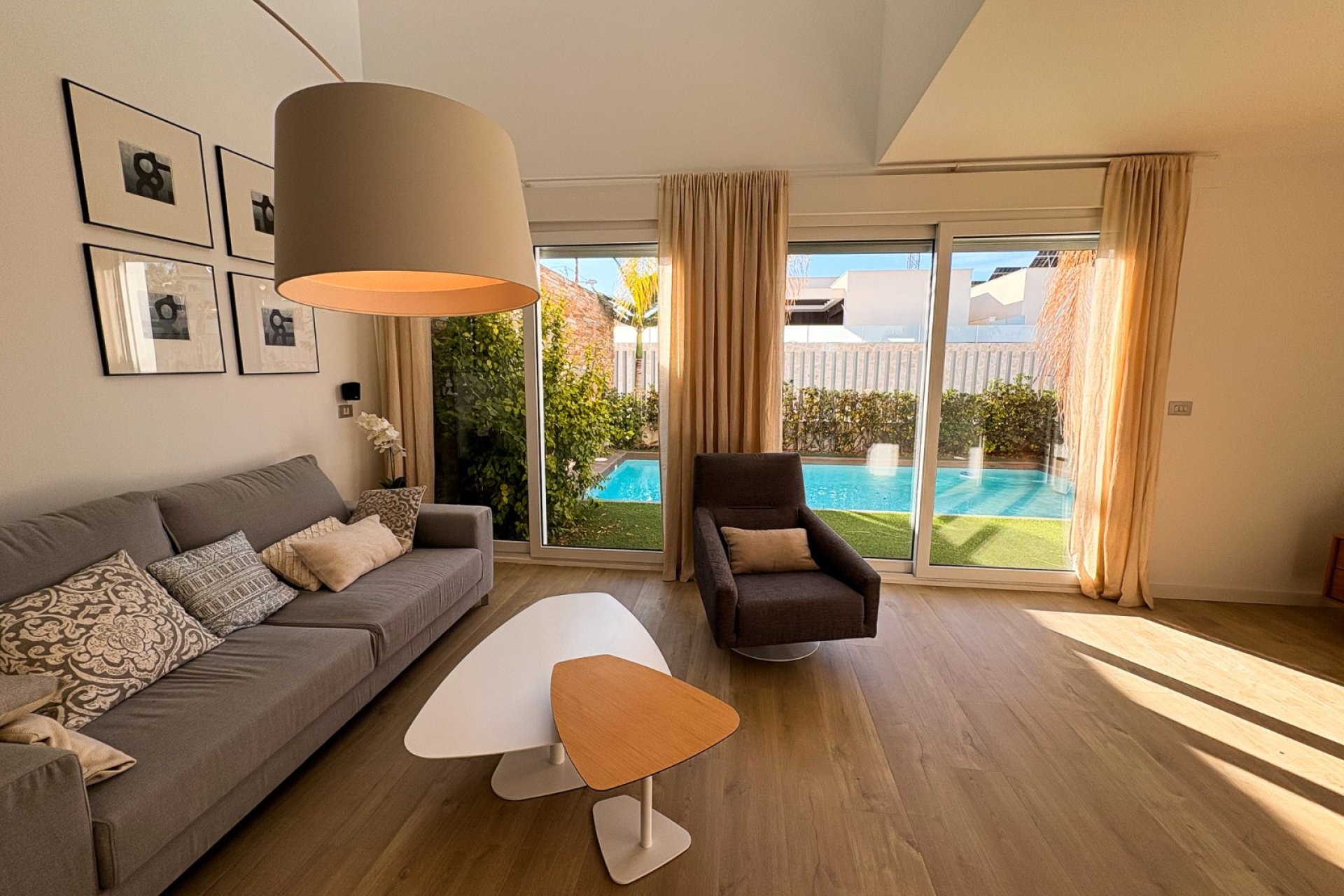 Resale - Villa -
Ciudad Quesada