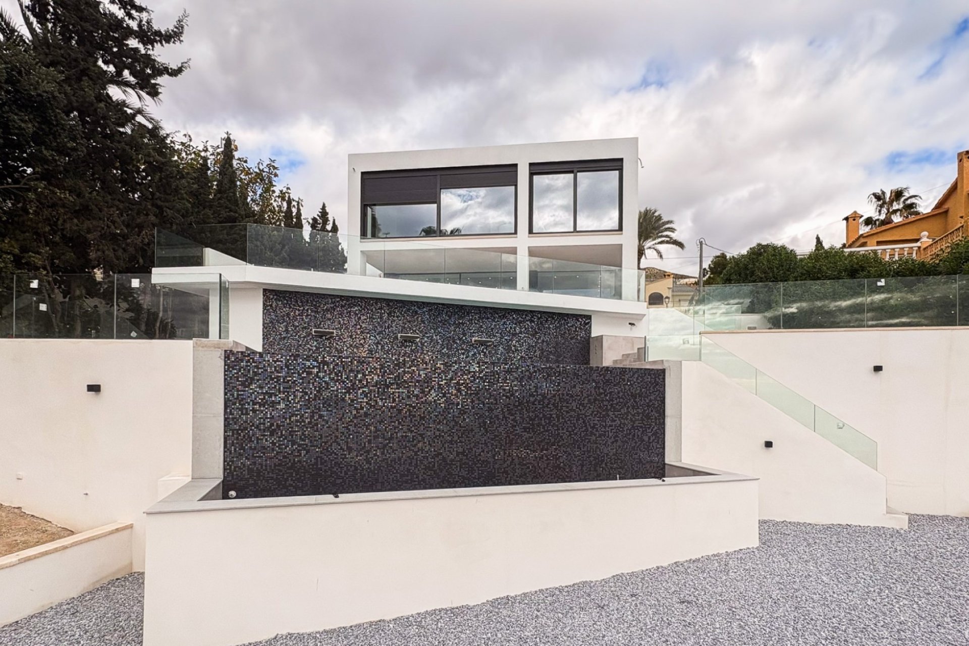 Resale - Villa -
El Campello - Coveta Fuma