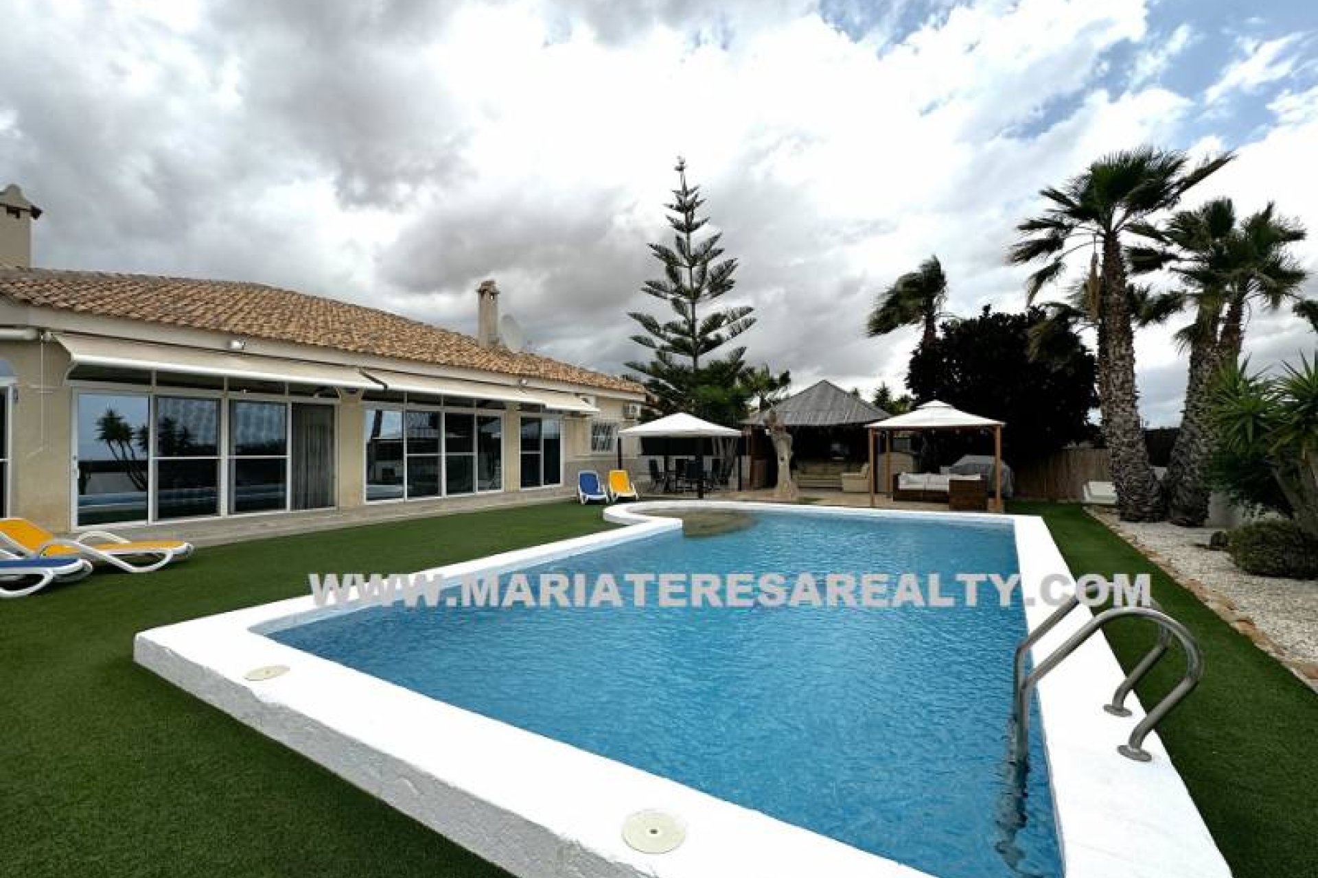 Resale - Villa -
Lo Santiago - Gea y Trujols