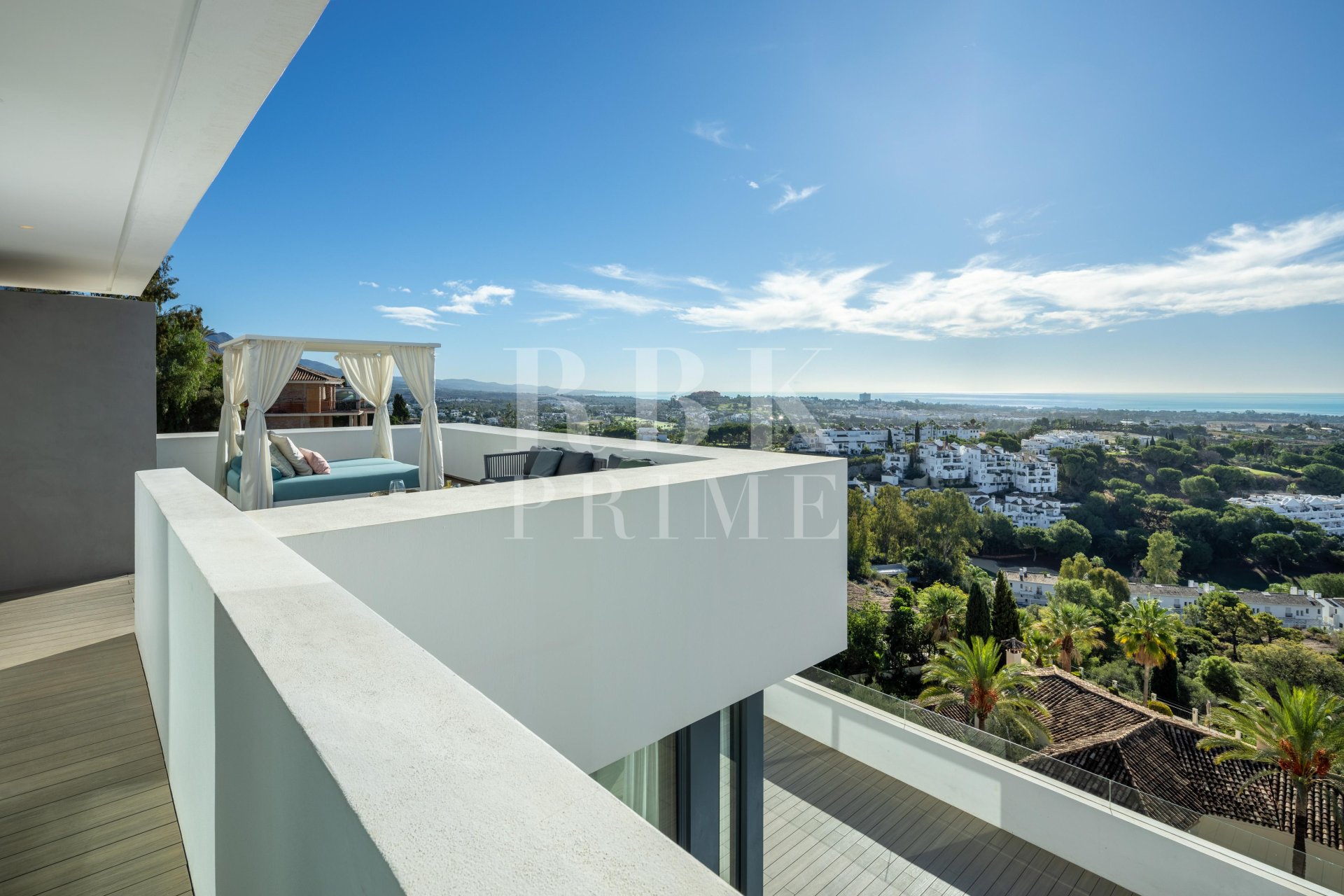 Resale - Villa -
Malaga - Benahavís