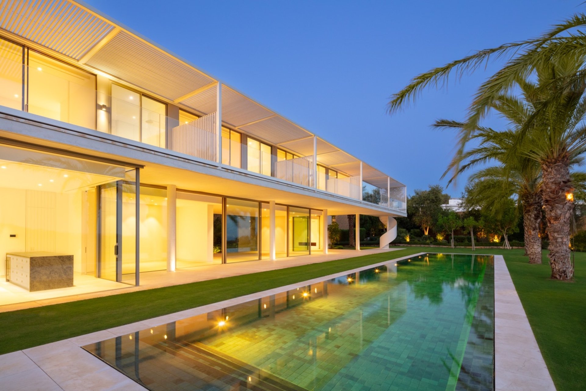 Resale - Villa -
Malaga - Casares