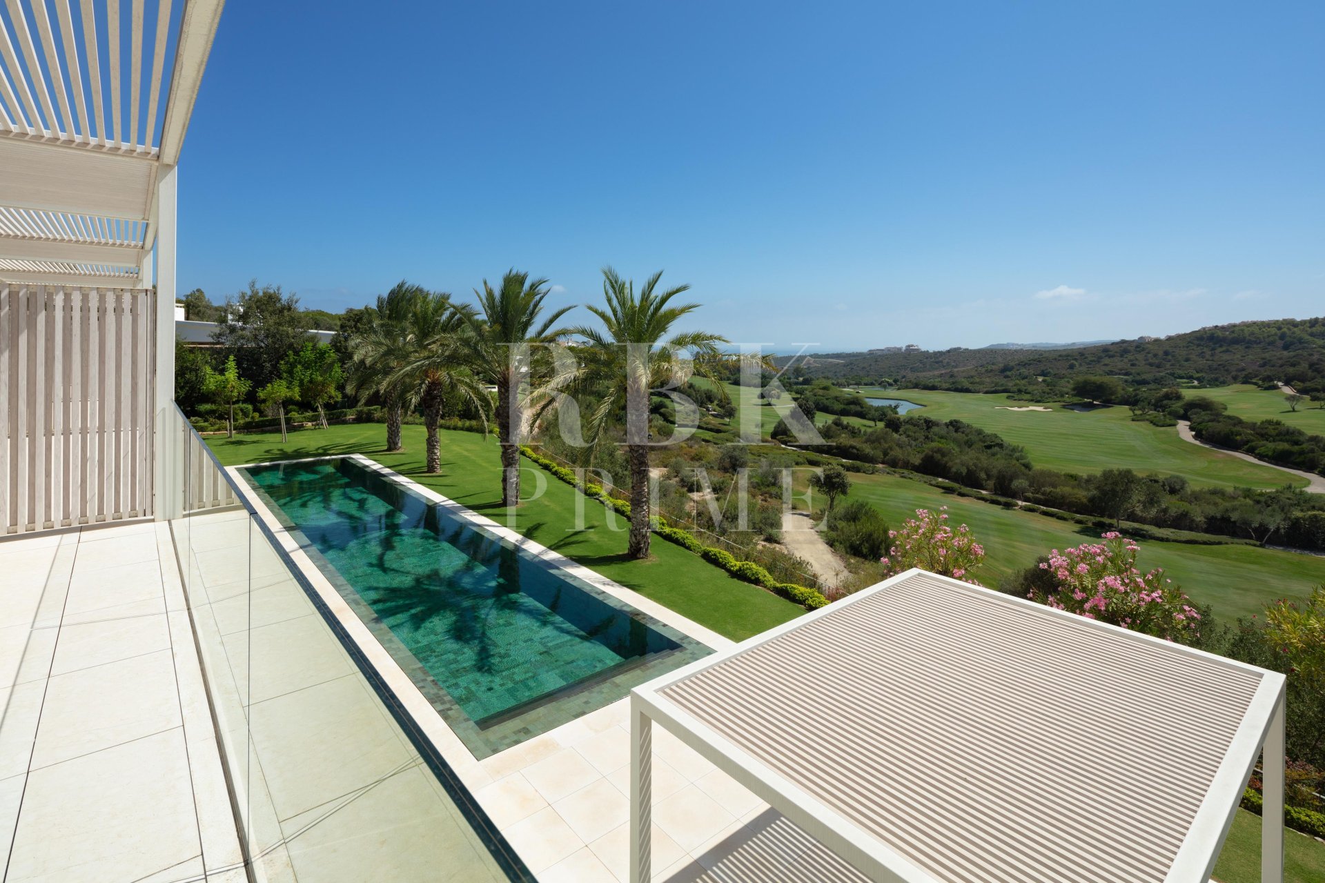 Resale - Villa -
Malaga - Casares