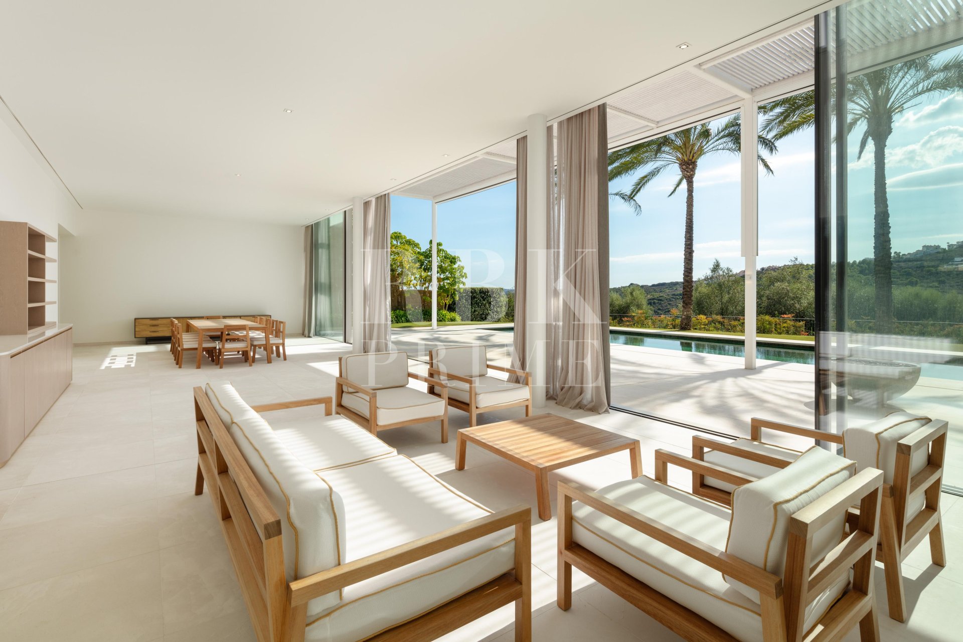 Resale - Villa -
Malaga - Casares