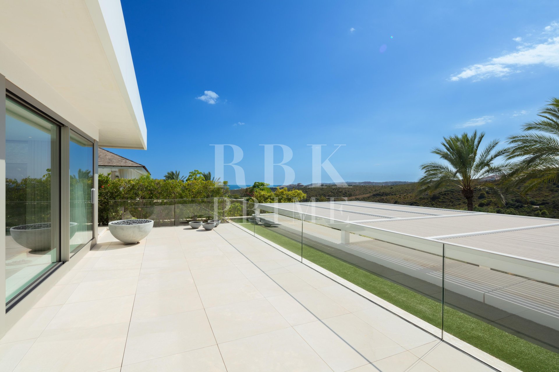 Resale - Villa -
Malaga - Casares
