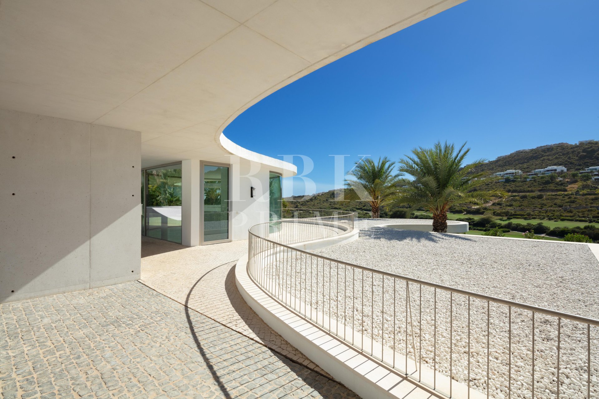 Resale - Villa -
Malaga - Casares