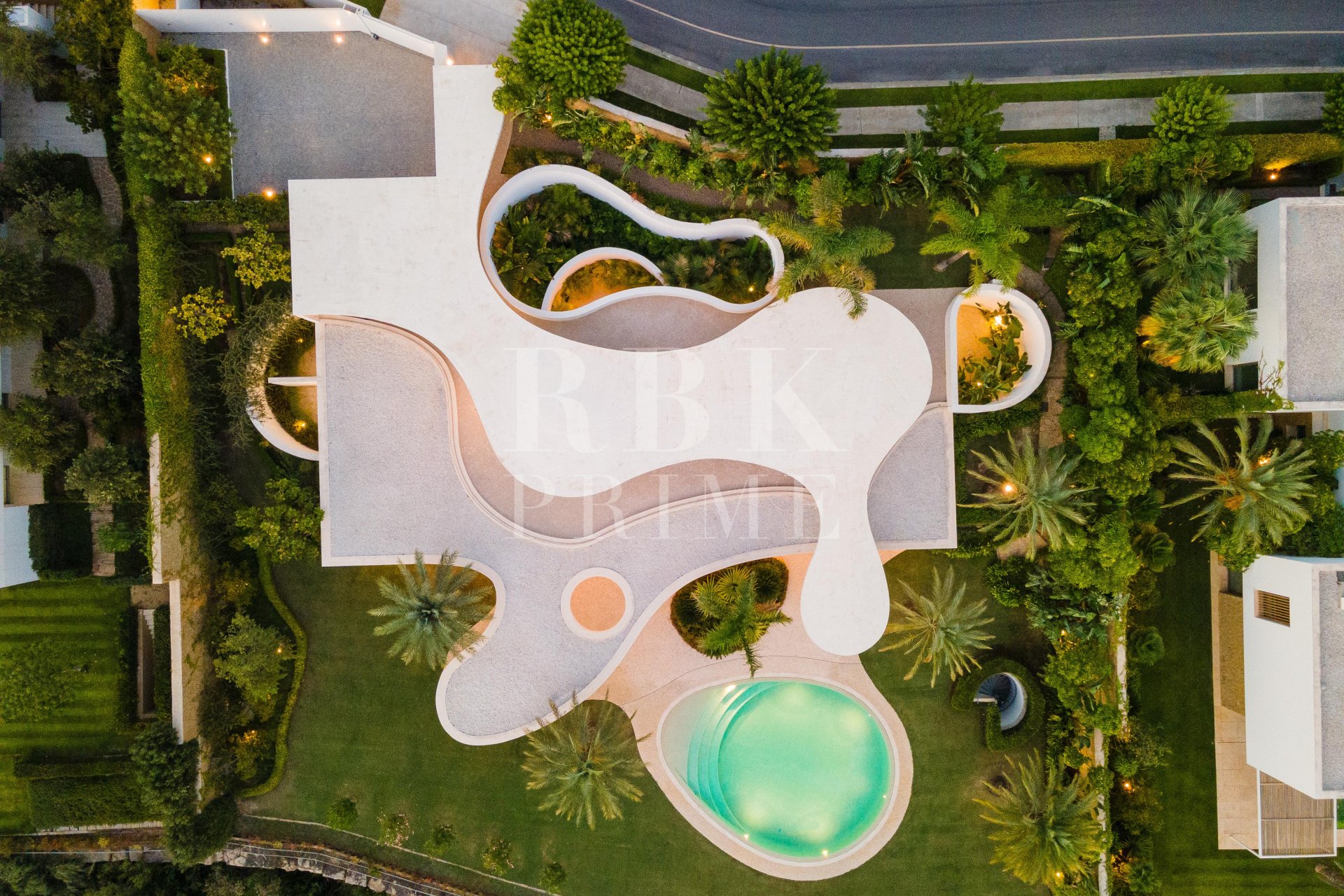 Resale - Villa -
Malaga - Casares