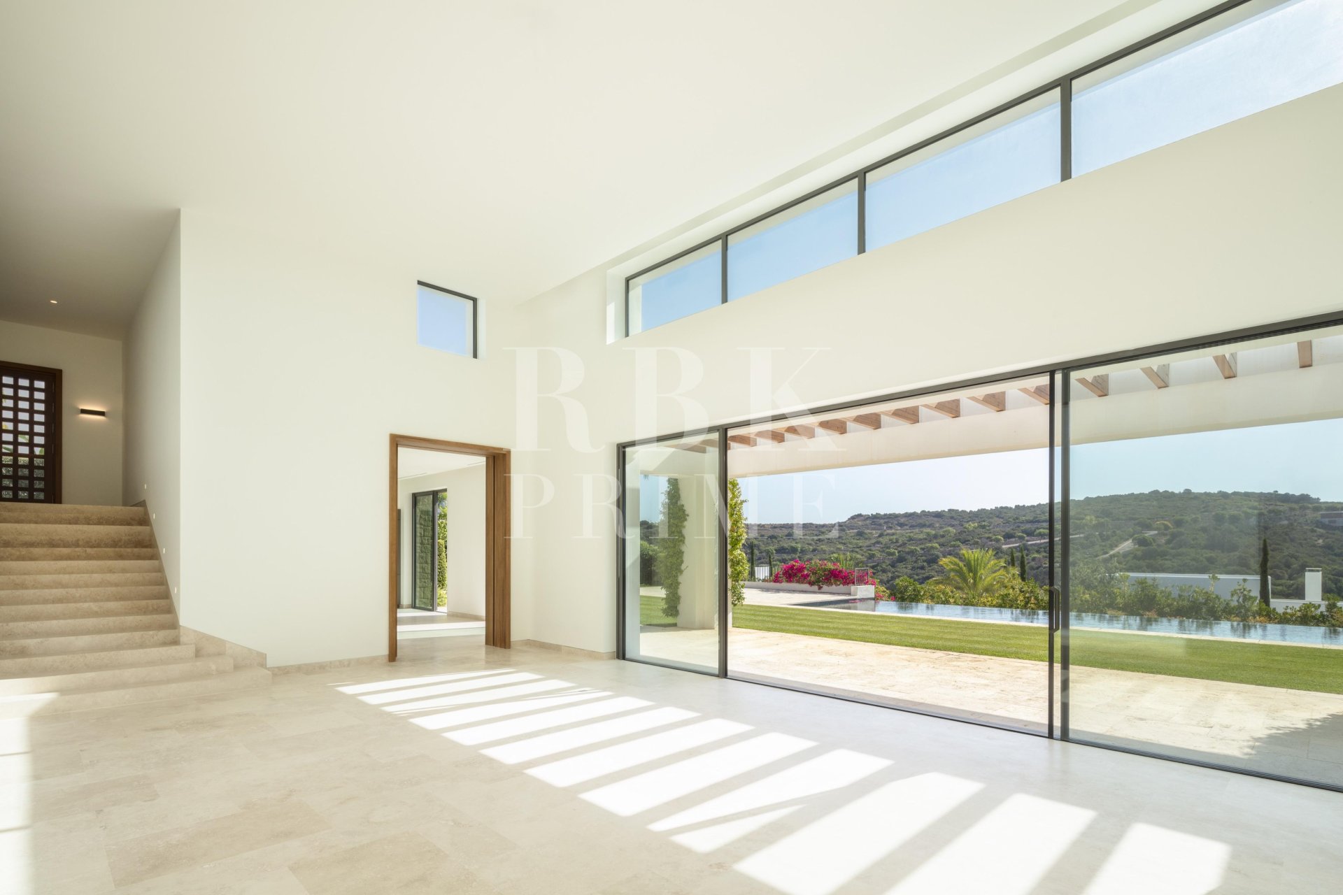 Resale - Villa -
Malaga - Casares