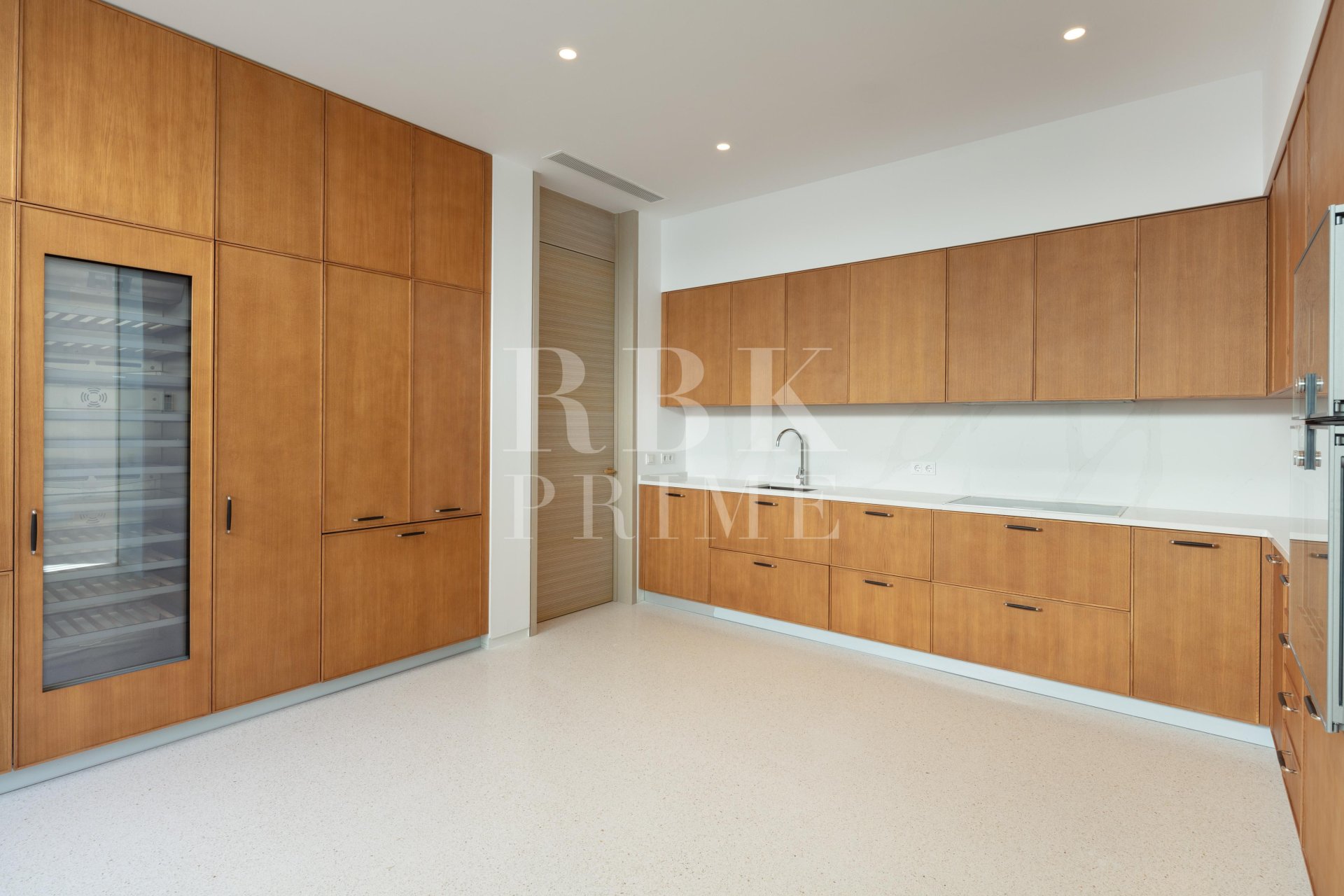 Resale - Villa -
Malaga - Casares