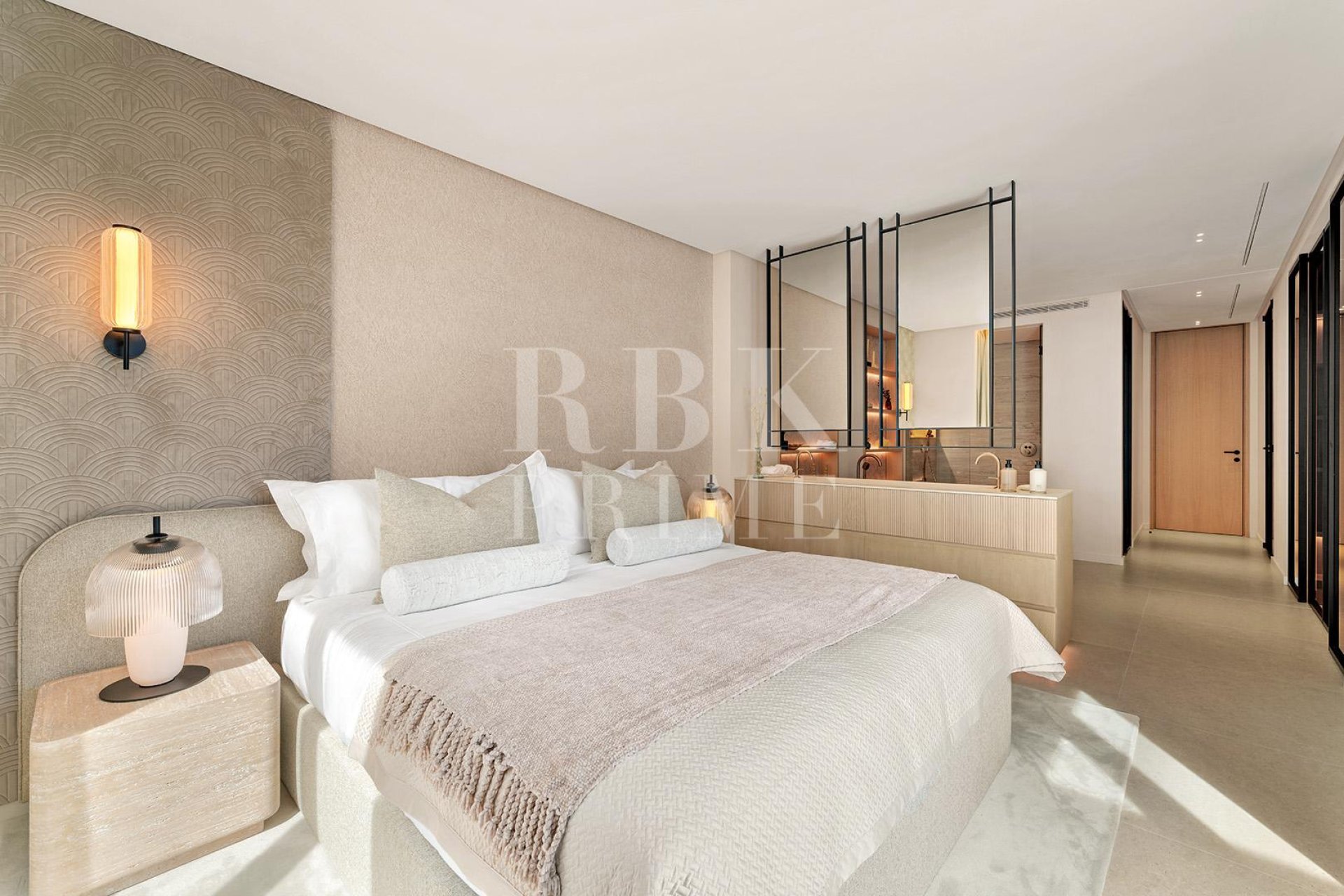 Resale - Villa -
Malaga - Nueva Andalucía