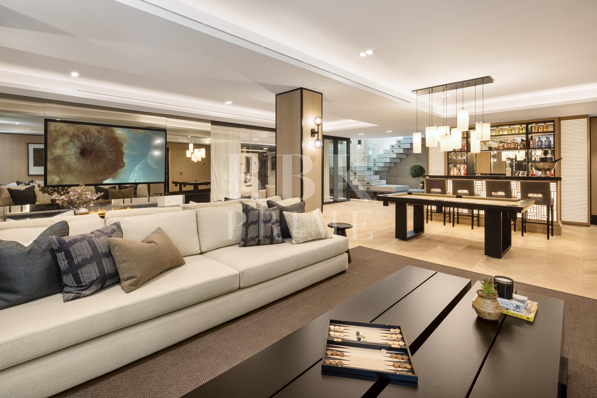 Resale - Villa -
Malaga - Nueva Andalucía