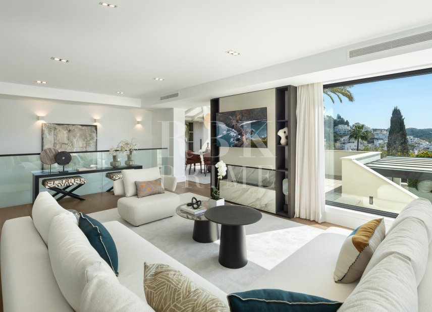 Resale - Villa -
Malaga - Nueva Andalucía