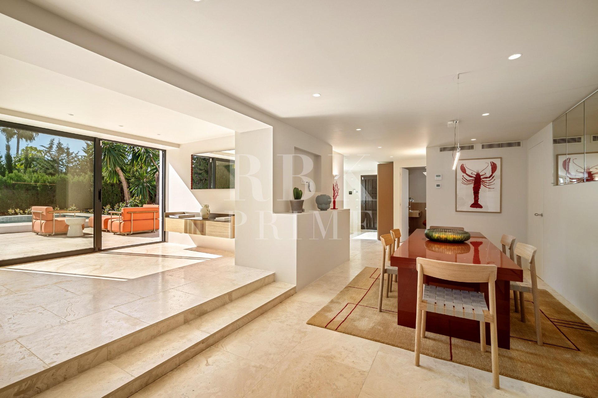 Resale - Villa -
Malaga - Nueva Andalucía