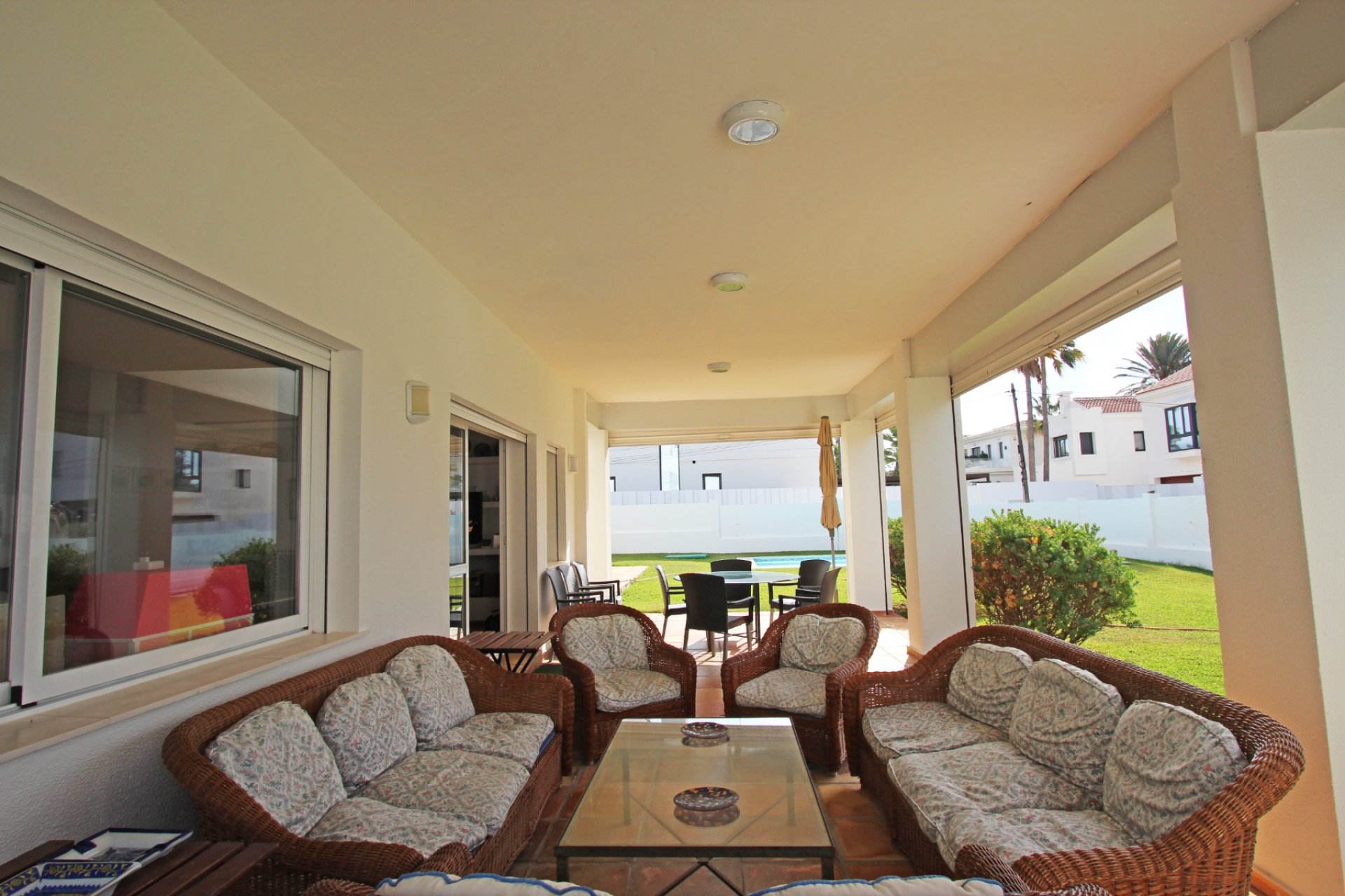 Resale - Villa -
Marbella - Las Chapas