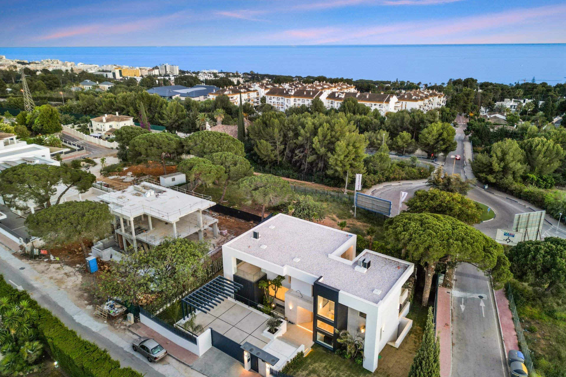 Resale - Villa -
Marbella - Nagueles