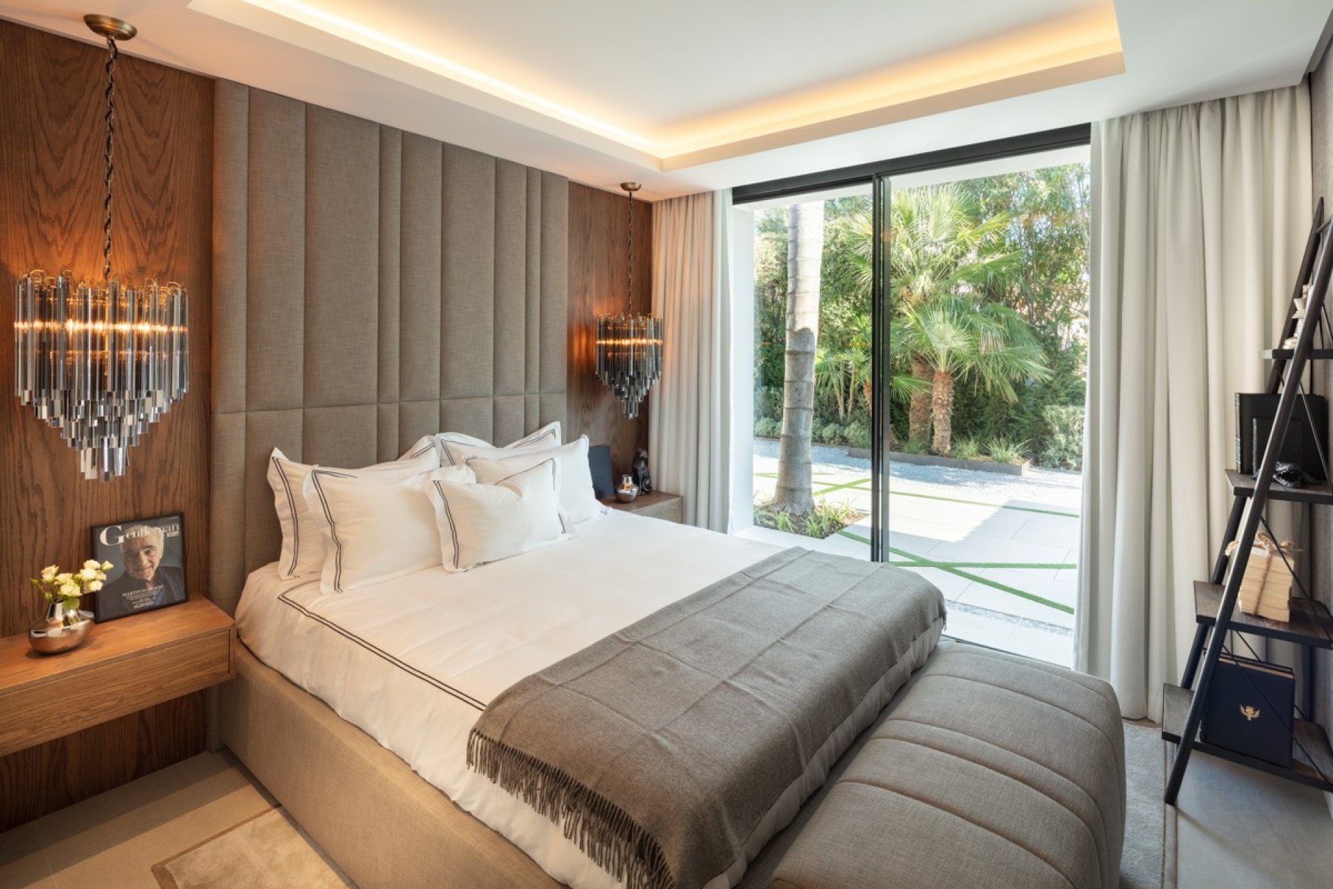 Resale - Villa -
Marbella - Nueva Andalucía