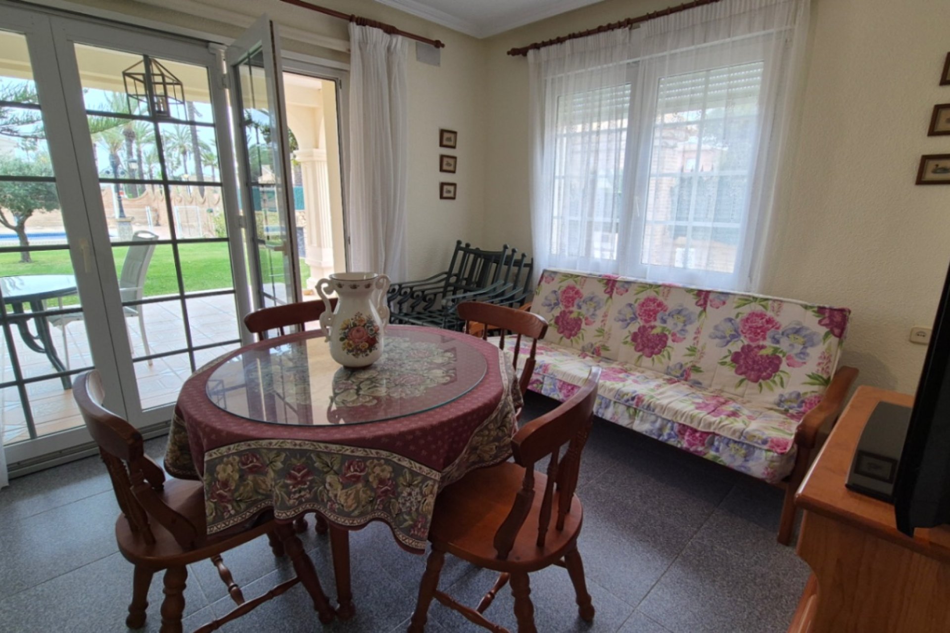 Resale - Villa -
Orihuela - Costa Blanca