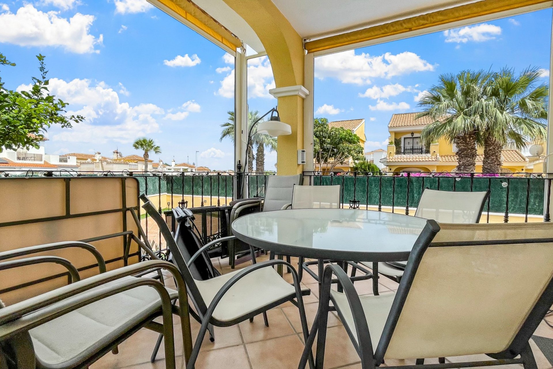 Resale - Villa -
Orihuela Costa - Los Dolses