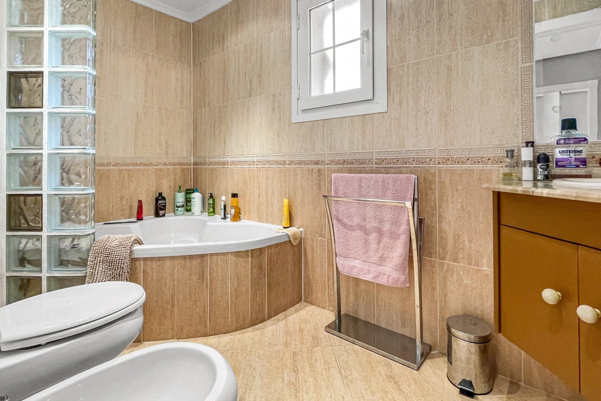 Resale - Villa -
Orihuela Costa - Los Dolses
